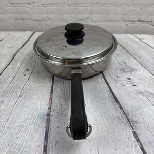 SALADMASTER Saucepan Pot Vapo Lid 18-8 Tri-Clad Stainless Steel USA 9 Inch